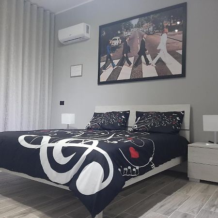The Home Of Music Stars Catania Luaran gambar